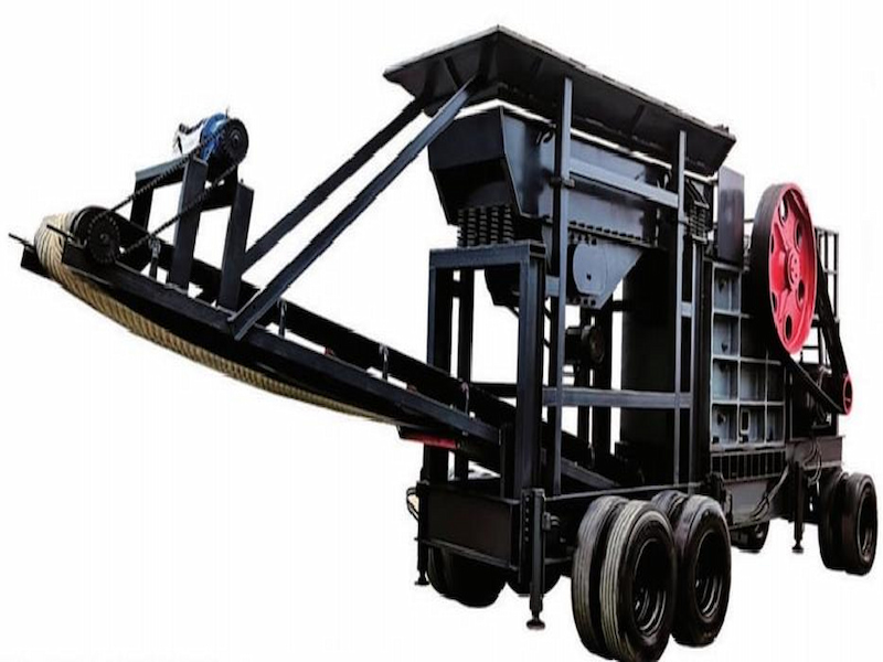 Mobile crushing station
